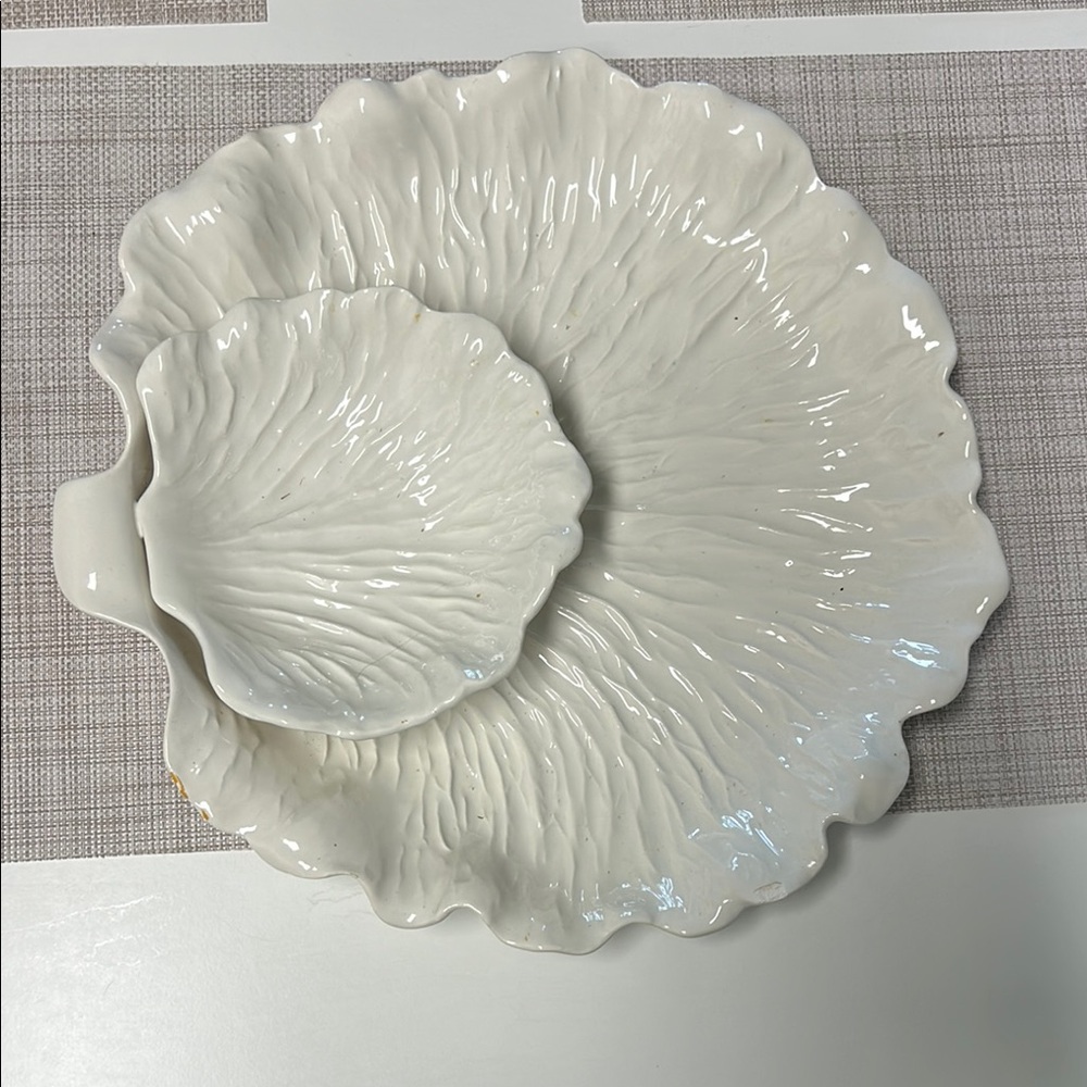 Elegant Cream Leaf-Shaped Serving Platter Set